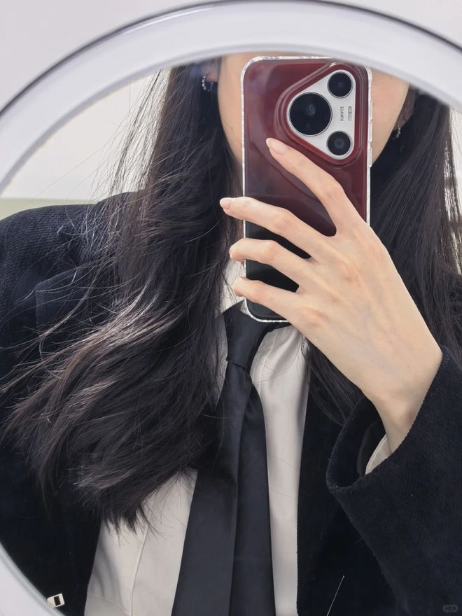 ！后来发现是小丑竟然是我的手开元棋牌一直以为是首饰太丑(图10)